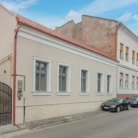 Olive Apartment 1 Oradea Exterior photo