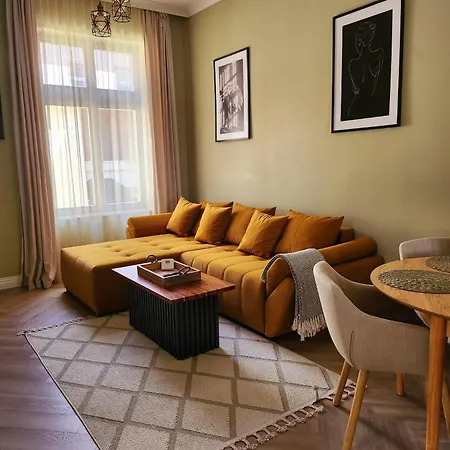 Olive Apartment 1 Oradea Exterior photo