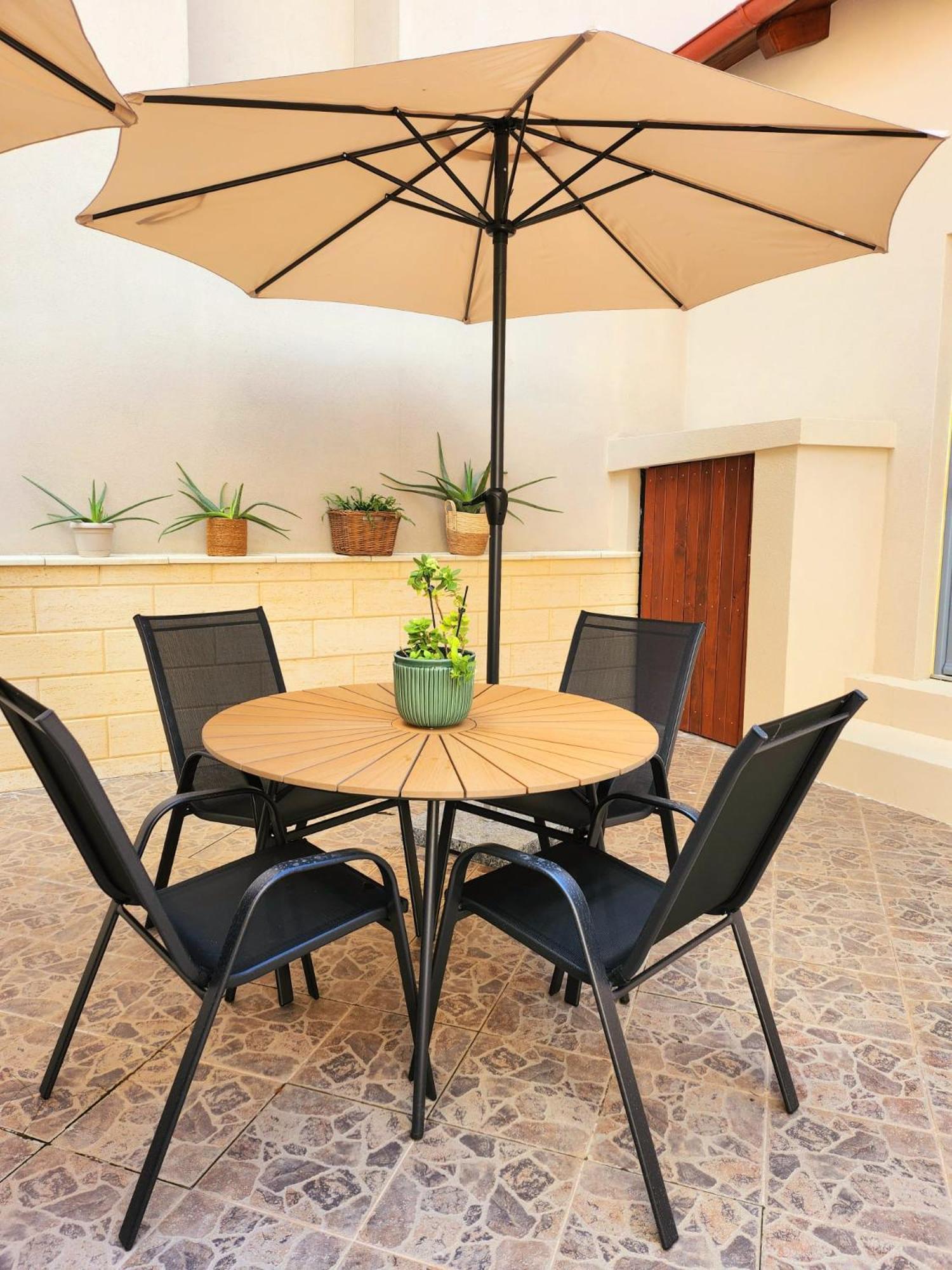 Olive 1 Apartment